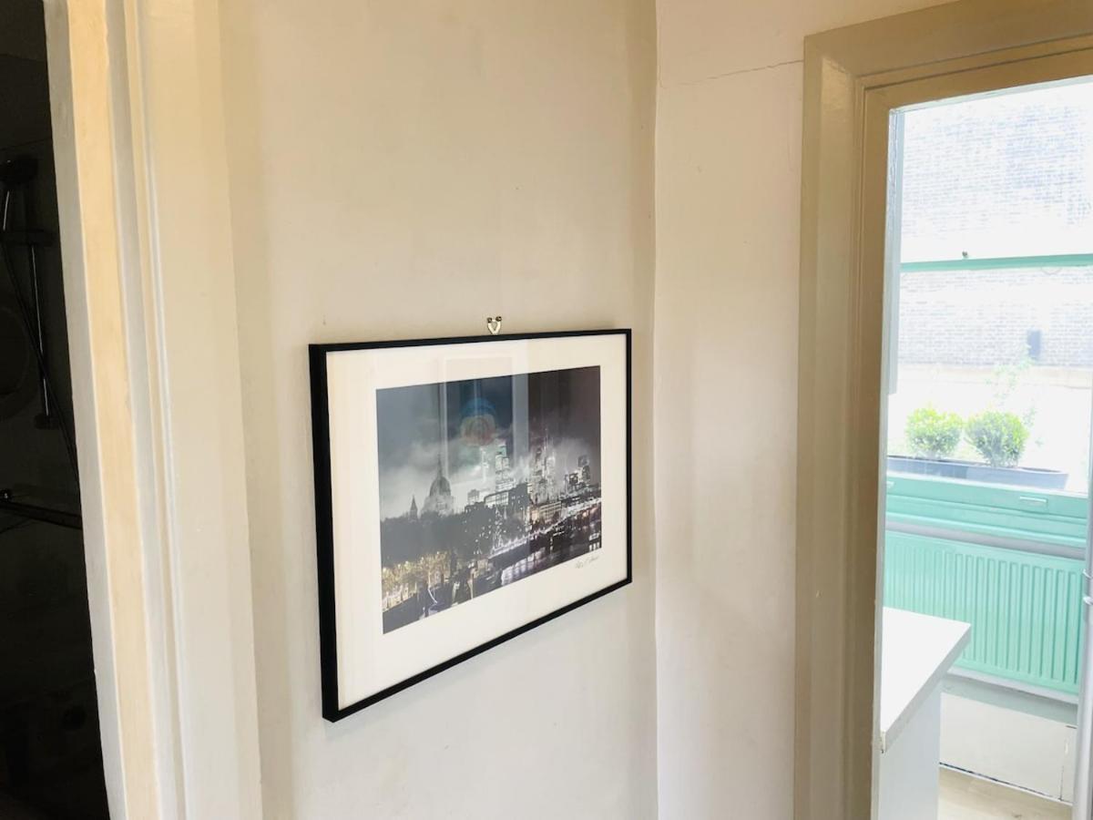 Appartamento Picturesque Flat In Camden Town Londra