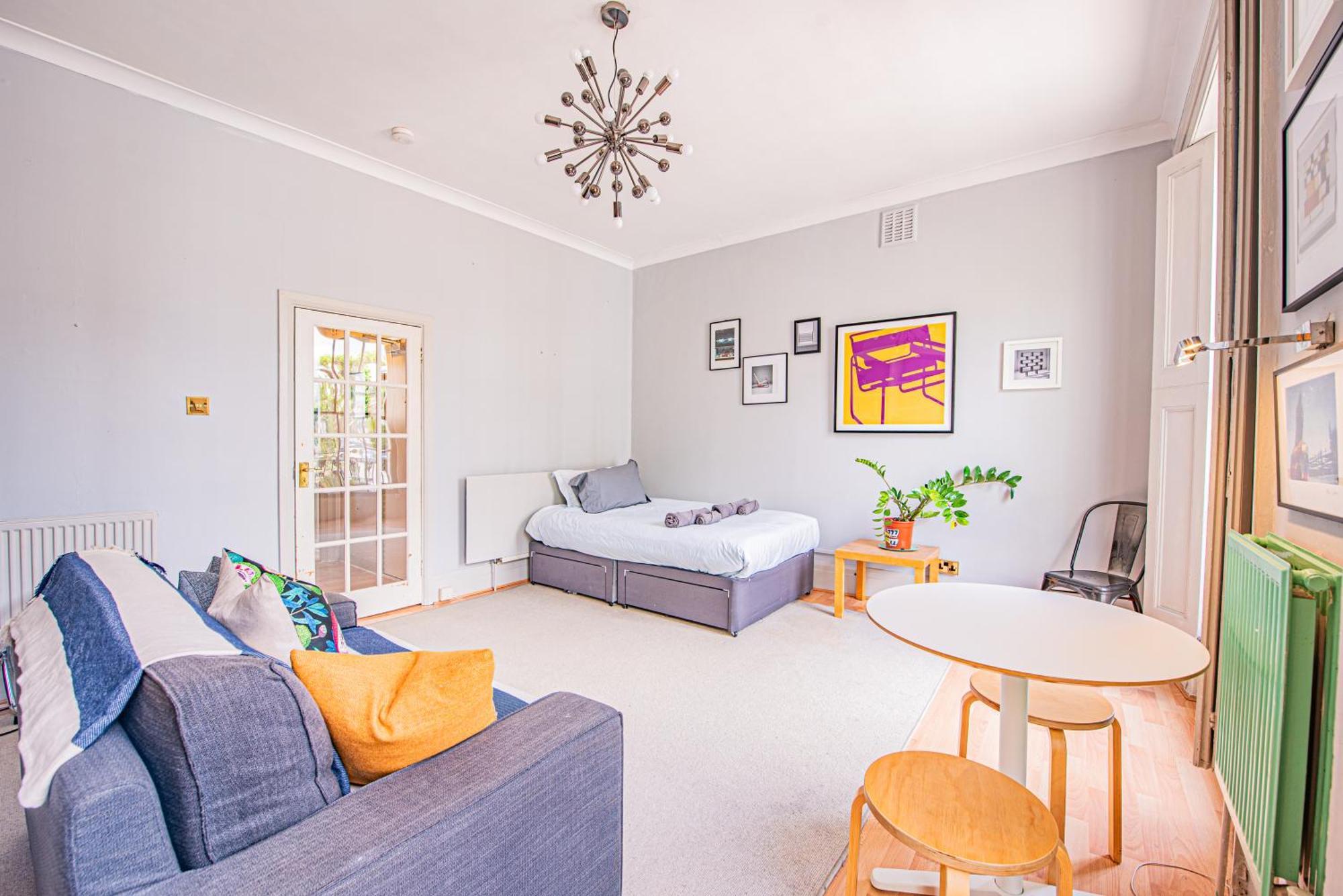 Picturesque Flat In Camden Town Londra